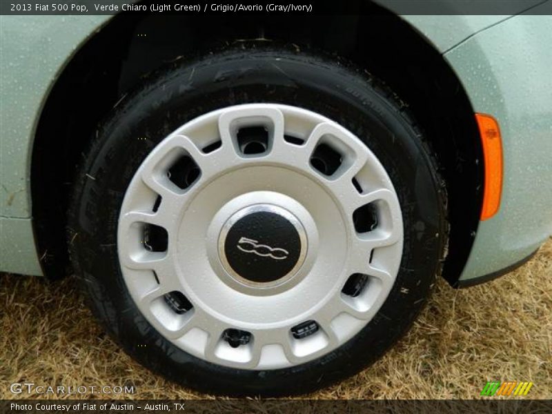 Verde Chiaro (Light Green) / Grigio/Avorio (Gray/Ivory) 2013 Fiat 500 Pop