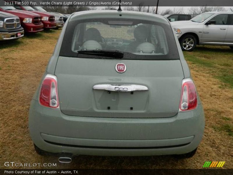 Verde Chiaro (Light Green) / Grigio/Avorio (Gray/Ivory) 2013 Fiat 500 Pop