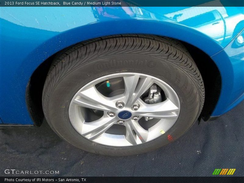Blue Candy / Medium Light Stone 2013 Ford Focus SE Hatchback