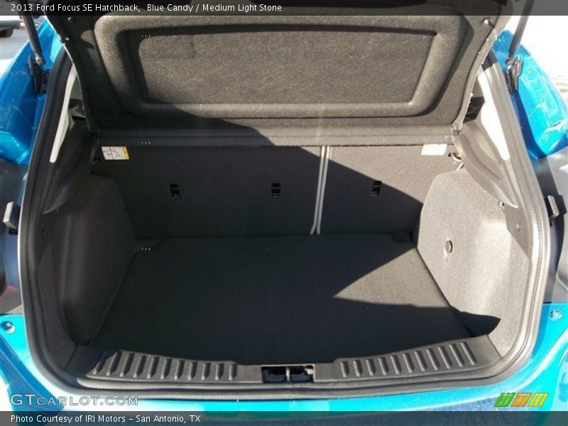 Blue Candy / Medium Light Stone 2013 Ford Focus SE Hatchback