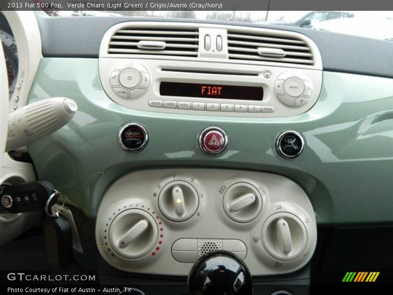 Verde Chiaro (Light Green) / Grigio/Avorio (Gray/Ivory) 2013 Fiat 500 Pop