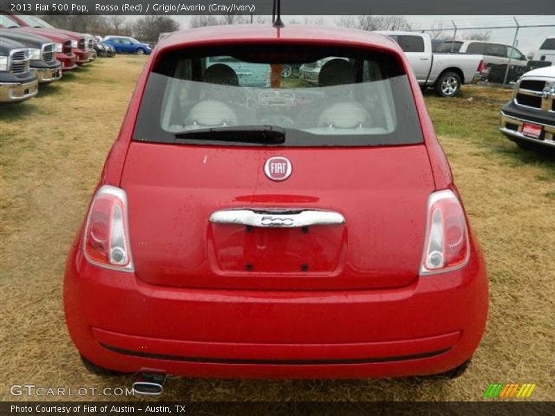 Rosso (Red) / Grigio/Avorio (Gray/Ivory) 2013 Fiat 500 Pop