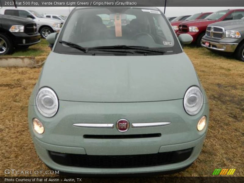 Verde Chiaro (Light Green) / Grigio/Nero (Gray/Black) 2013 Fiat 500 Pop