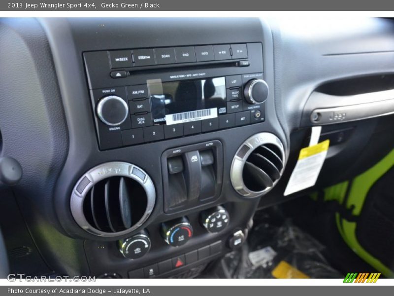 Gecko Green / Black 2013 Jeep Wrangler Sport 4x4