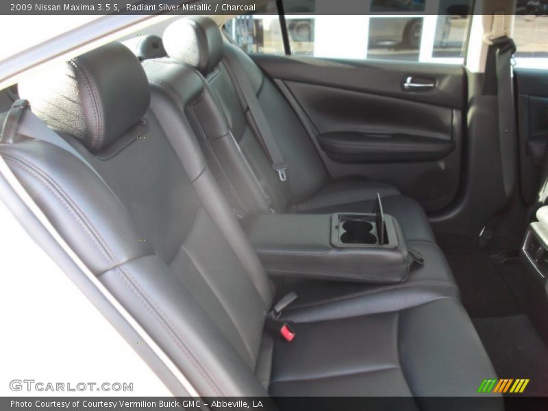 Radiant Silver Metallic / Charcoal 2009 Nissan Maxima 3.5 S