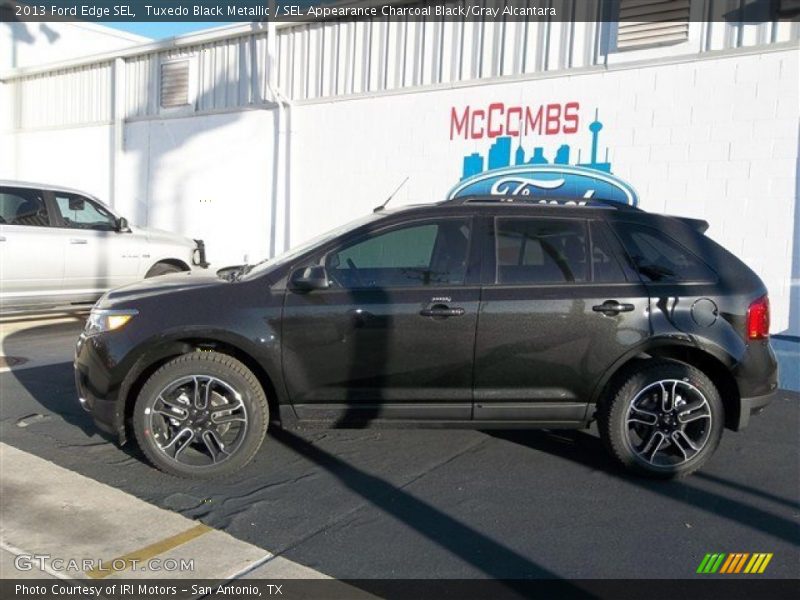 Tuxedo Black Metallic / SEL Appearance Charcoal Black/Gray Alcantara 2013 Ford Edge SEL