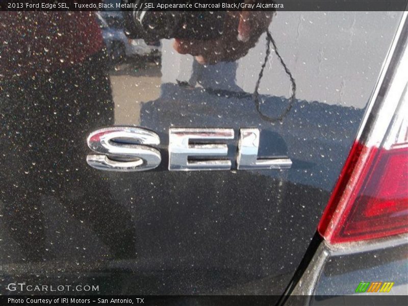 Tuxedo Black Metallic / SEL Appearance Charcoal Black/Gray Alcantara 2013 Ford Edge SEL