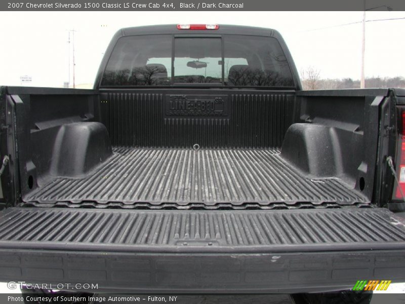 Black / Dark Charcoal 2007 Chevrolet Silverado 1500 Classic LS Crew Cab 4x4