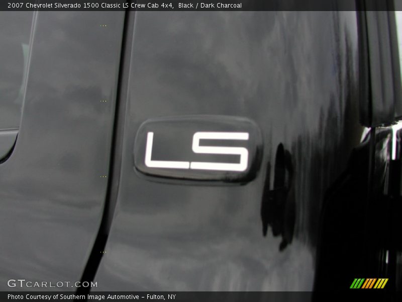 Black / Dark Charcoal 2007 Chevrolet Silverado 1500 Classic LS Crew Cab 4x4