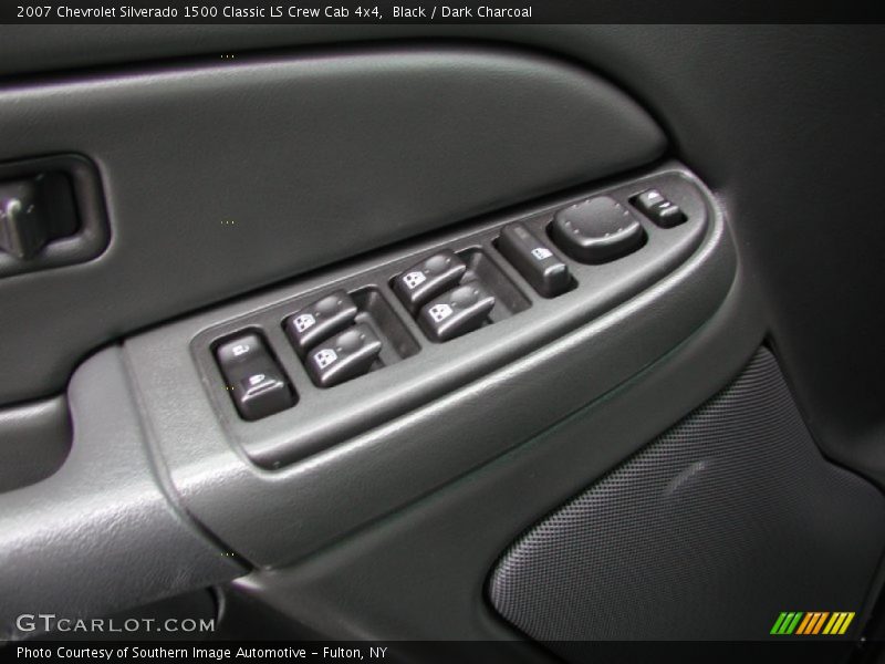 Black / Dark Charcoal 2007 Chevrolet Silverado 1500 Classic LS Crew Cab 4x4