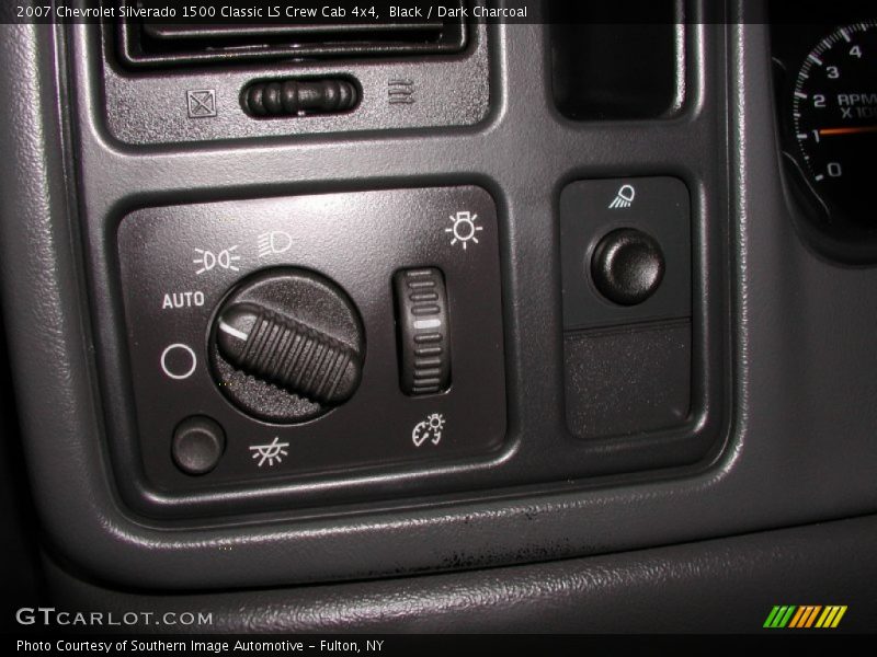 Black / Dark Charcoal 2007 Chevrolet Silverado 1500 Classic LS Crew Cab 4x4