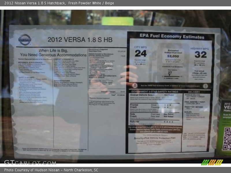 Fresh Powder White / Beige 2012 Nissan Versa 1.8 S Hatchback