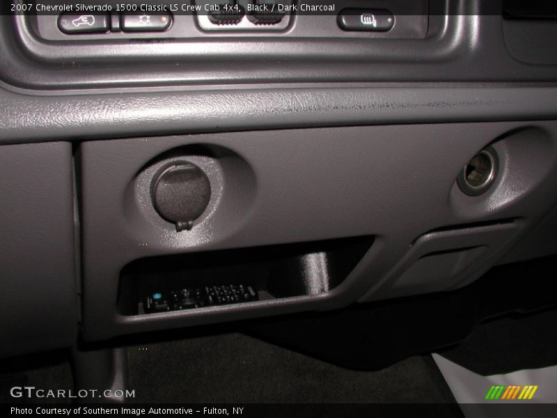 Black / Dark Charcoal 2007 Chevrolet Silverado 1500 Classic LS Crew Cab 4x4