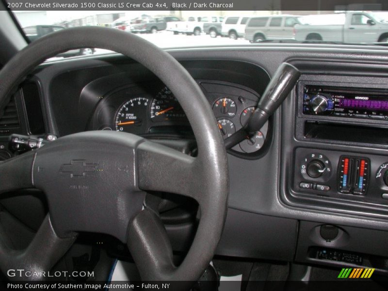 Black / Dark Charcoal 2007 Chevrolet Silverado 1500 Classic LS Crew Cab 4x4