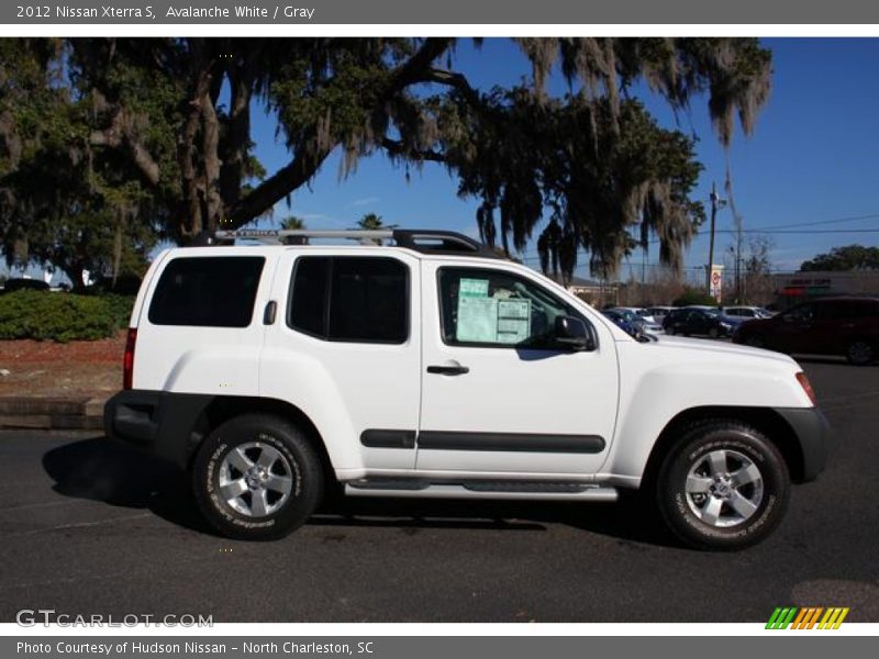  2012 Xterra S Avalanche White