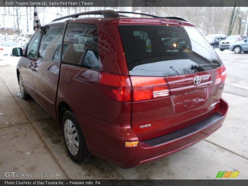 Salsa Red Pearl / Taupe 2005 Toyota Sienna LE