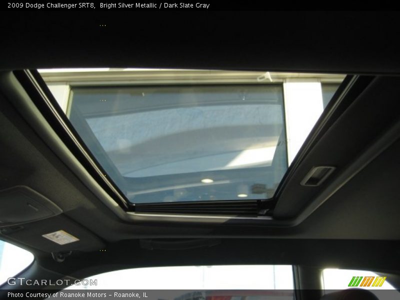 Sunroof of 2009 Challenger SRT8