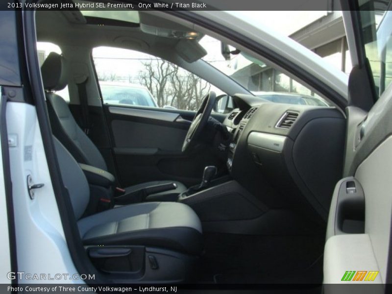 Oryx White / Titan Black 2013 Volkswagen Jetta Hybrid SEL Premium