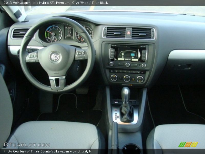Oryx White / Titan Black 2013 Volkswagen Jetta Hybrid SEL Premium