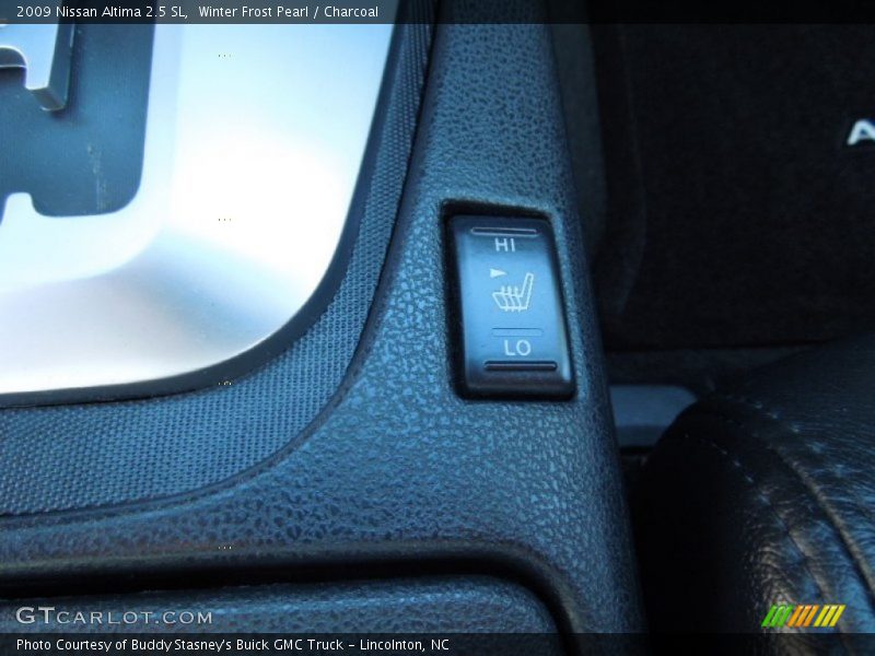 Winter Frost Pearl / Charcoal 2009 Nissan Altima 2.5 SL