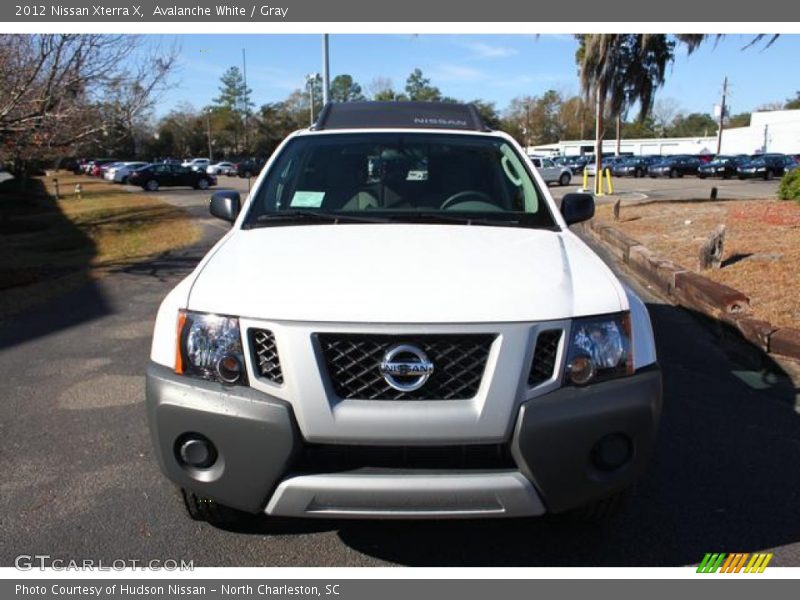 Avalanche White / Gray 2012 Nissan Xterra X