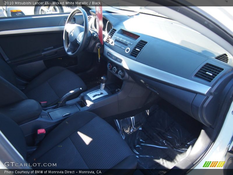 Wicked White Metallic / Black 2010 Mitsubishi Lancer ES