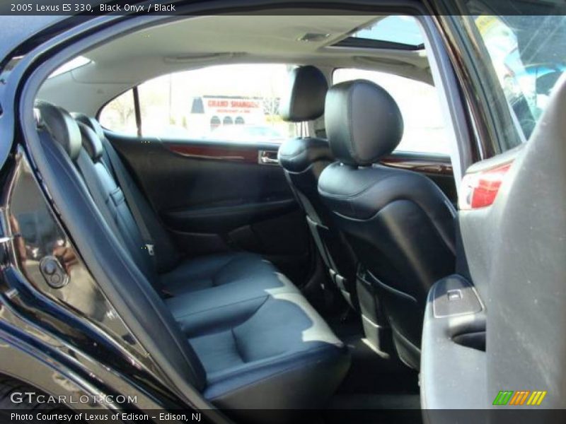 Black Onyx / Black 2005 Lexus ES 330