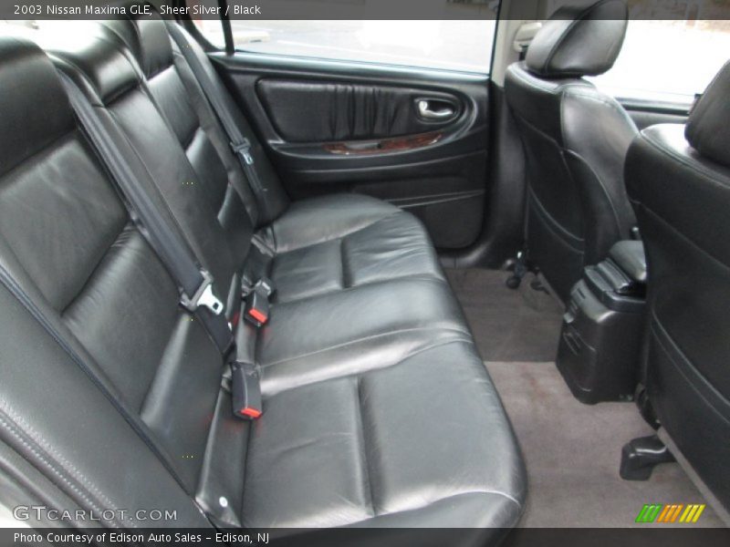 Sheer Silver / Black 2003 Nissan Maxima GLE