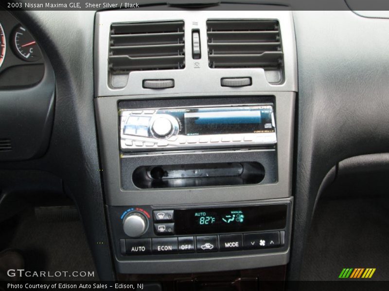 Sheer Silver / Black 2003 Nissan Maxima GLE