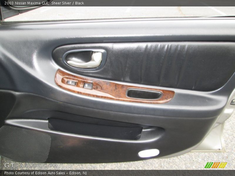 Sheer Silver / Black 2003 Nissan Maxima GLE