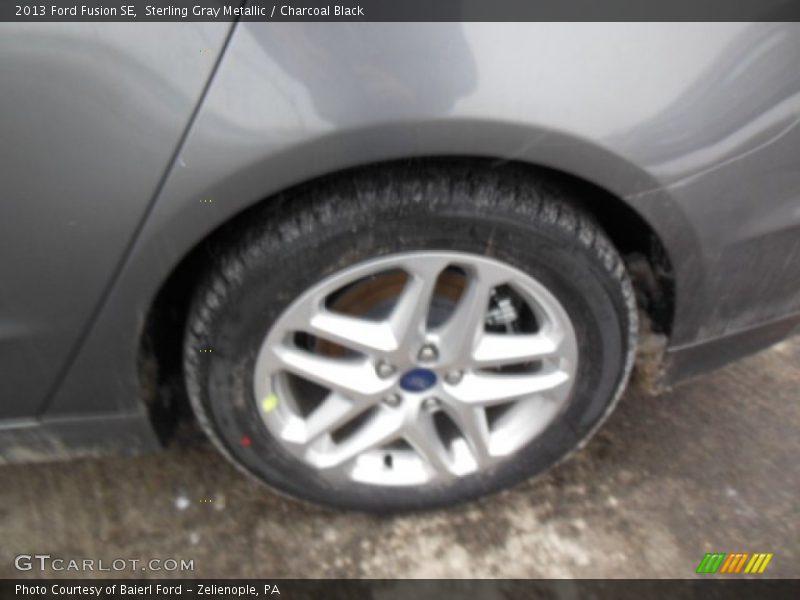 Sterling Gray Metallic / Charcoal Black 2013 Ford Fusion SE