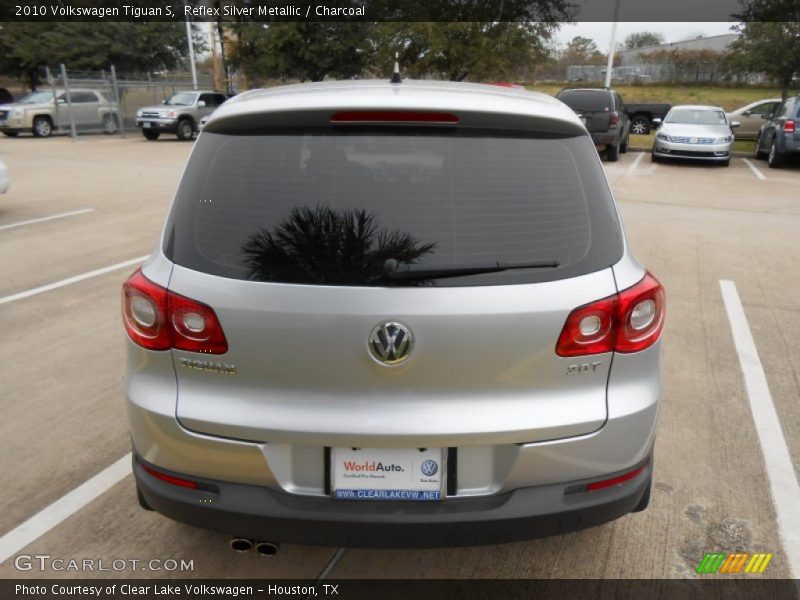 Reflex Silver Metallic / Charcoal 2010 Volkswagen Tiguan S