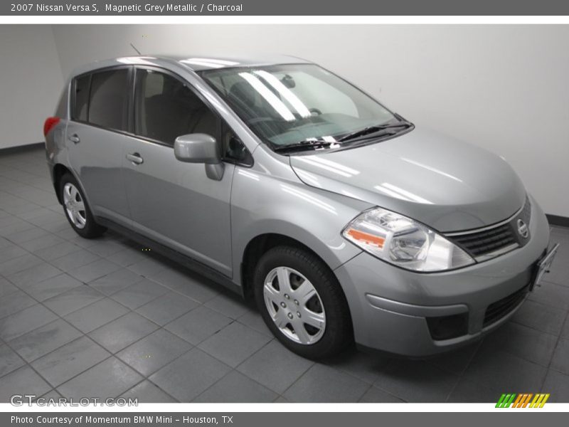 Magnetic Grey Metallic / Charcoal 2007 Nissan Versa S