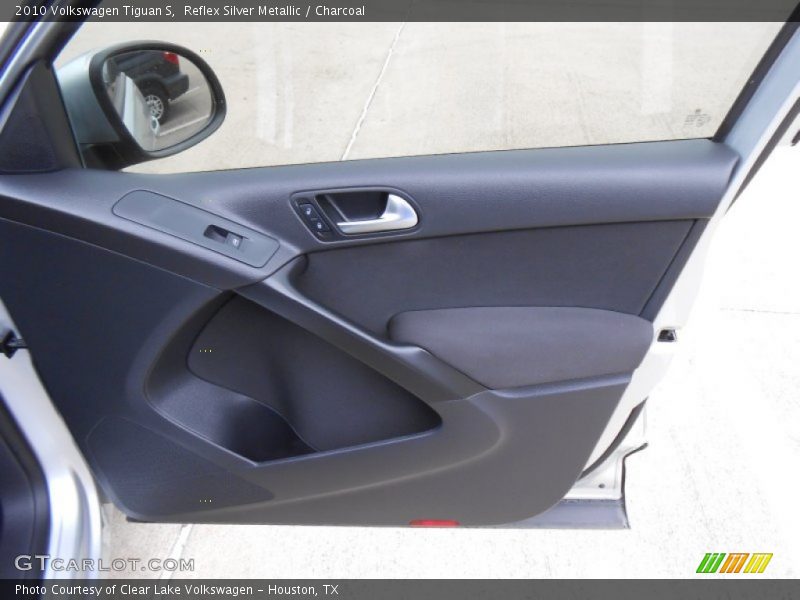 Reflex Silver Metallic / Charcoal 2010 Volkswagen Tiguan S