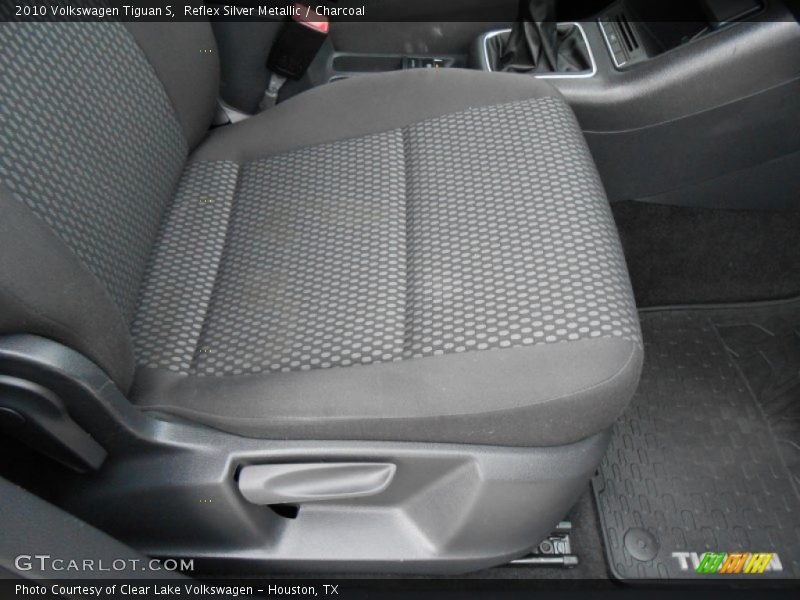 Reflex Silver Metallic / Charcoal 2010 Volkswagen Tiguan S