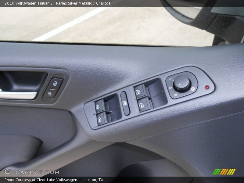 Reflex Silver Metallic / Charcoal 2010 Volkswagen Tiguan S