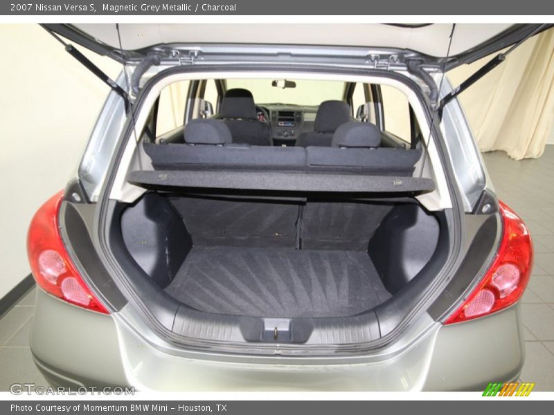 Magnetic Grey Metallic / Charcoal 2007 Nissan Versa S