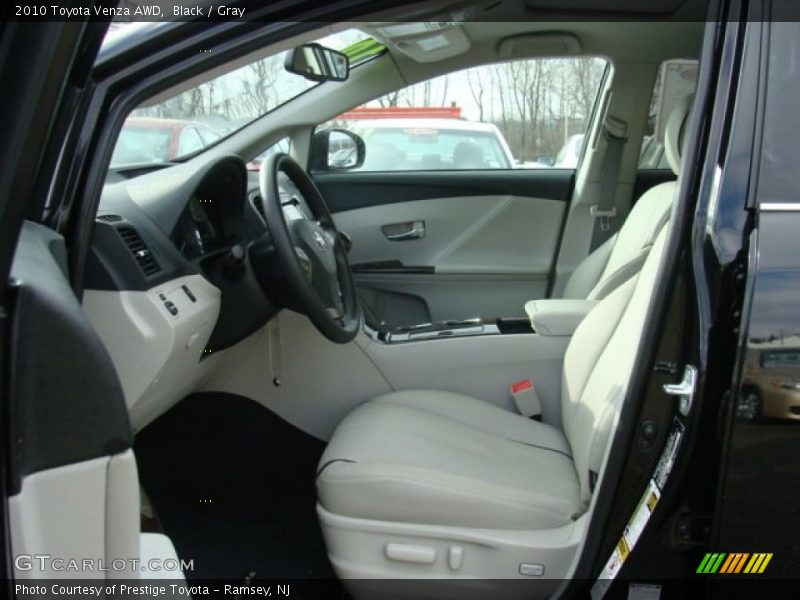 Black / Gray 2010 Toyota Venza AWD