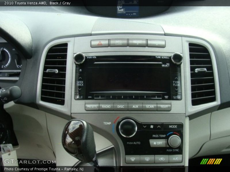 Black / Gray 2010 Toyota Venza AWD