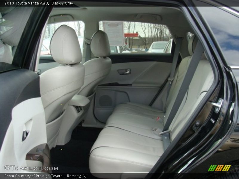 Black / Gray 2010 Toyota Venza AWD