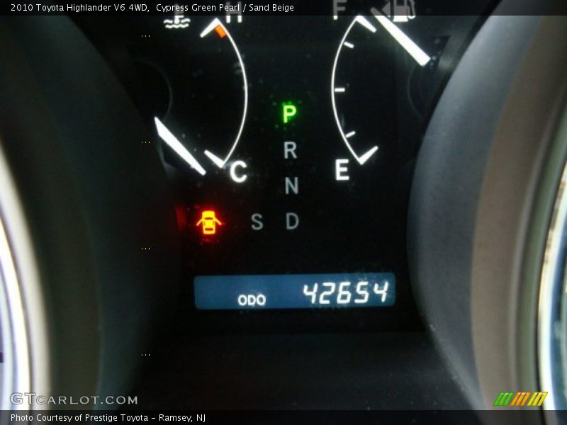 Cypress Green Pearl / Sand Beige 2010 Toyota Highlander V6 4WD