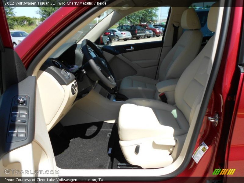 Wild Cherry Metallic / Beige 2012 Volkswagen Tiguan SE