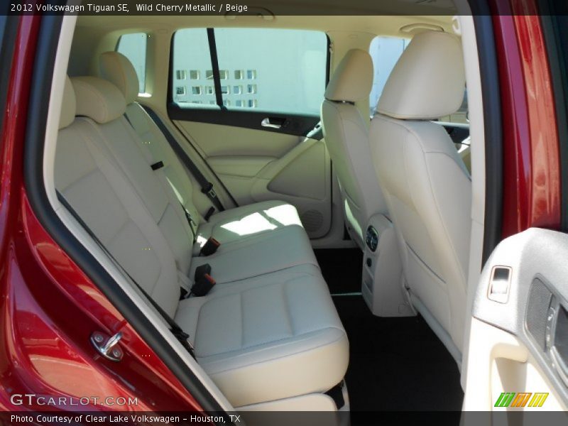 Wild Cherry Metallic / Beige 2012 Volkswagen Tiguan SE