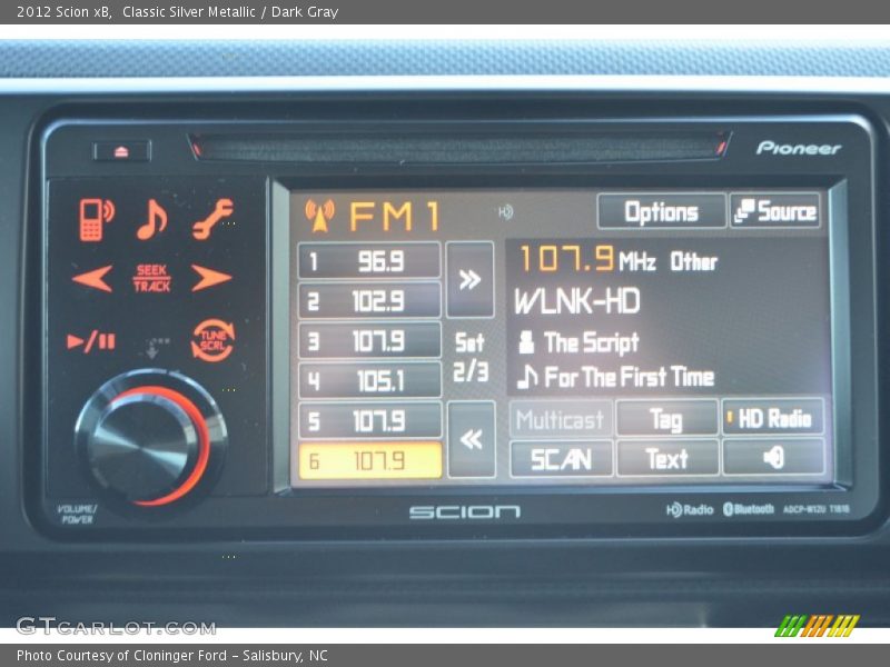 Classic Silver Metallic / Dark Gray 2012 Scion xB