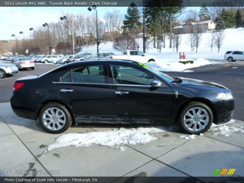 Tuxedo Black Metallic / Dark Charcoal 2011 Lincoln MKZ AWD