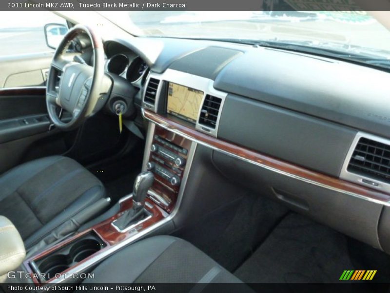 Tuxedo Black Metallic / Dark Charcoal 2011 Lincoln MKZ AWD