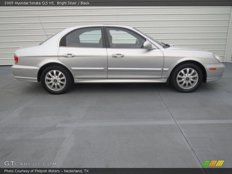 Bright Silver / Black 2005 Hyundai Sonata GLS V6