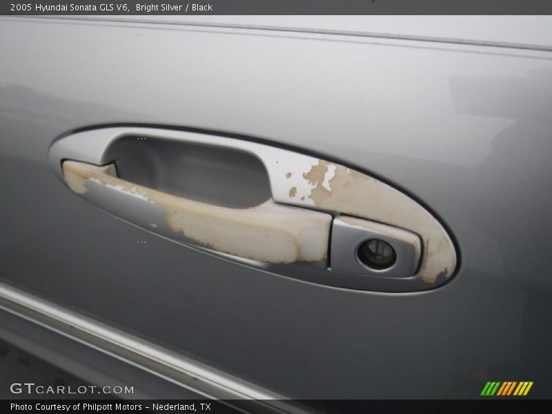 Bright Silver / Black 2005 Hyundai Sonata GLS V6