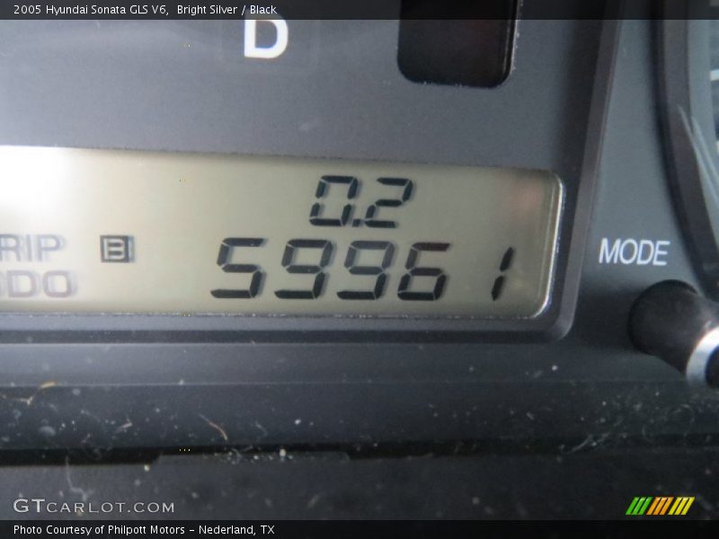Bright Silver / Black 2005 Hyundai Sonata GLS V6