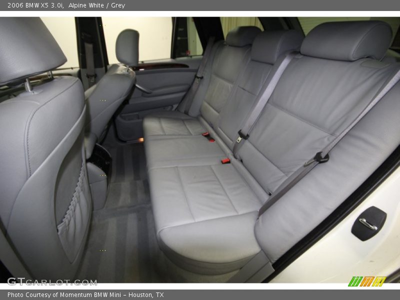 Alpine White / Grey 2006 BMW X5 3.0i